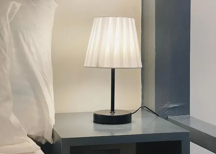 Lägenhet Easy Access Stay, Minutes From Airport On Main Road Lapu-Lapu City