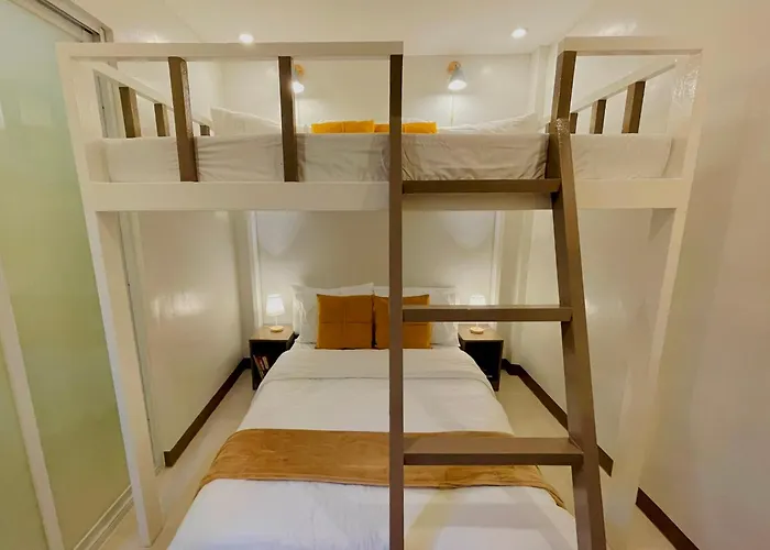 Easy Access Stay, Minutes From Airport On Main Road * Lapu-Lapu City